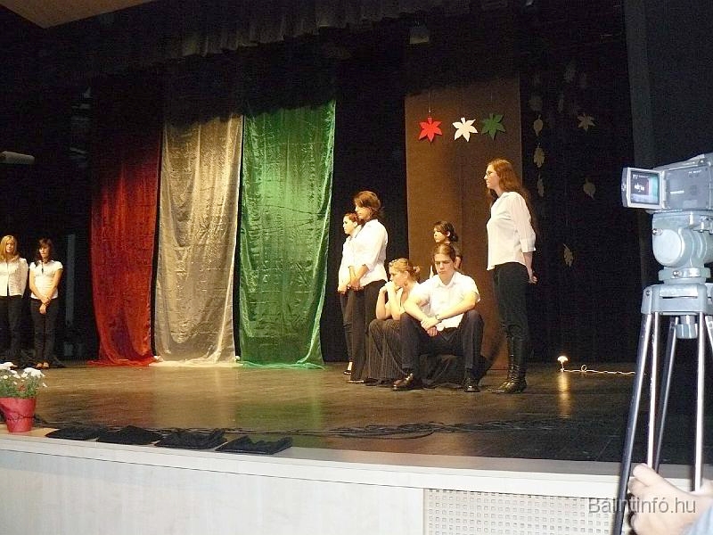 56-os_unnepseg_2008_013.jpg