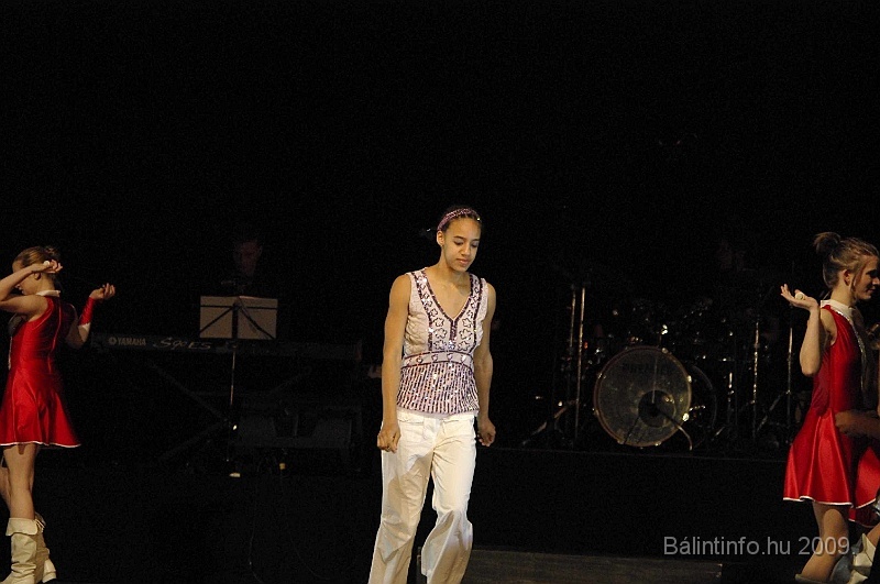 abba_musical_150.jpg