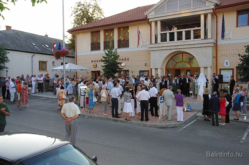 munkacsy_szoboravatas_2009_004.jpg