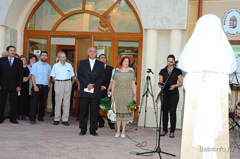 munkacsy_szoboravatas_2009_006.jpg