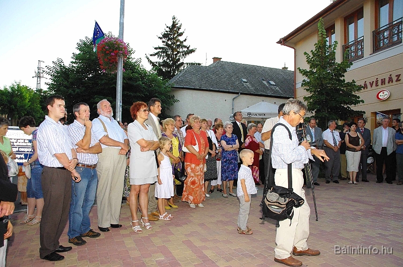 munkacsy_szoboravatas_2009_008.jpg