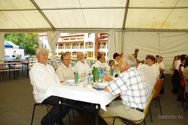 unnepimusor_mmmh_2009_002.jpg