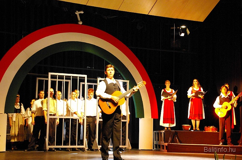 unnepimusor_mmmh_2009_039.jpg
