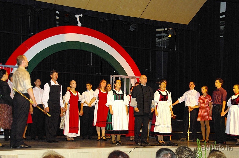unnepimusor_mmmh_2009_049.jpg