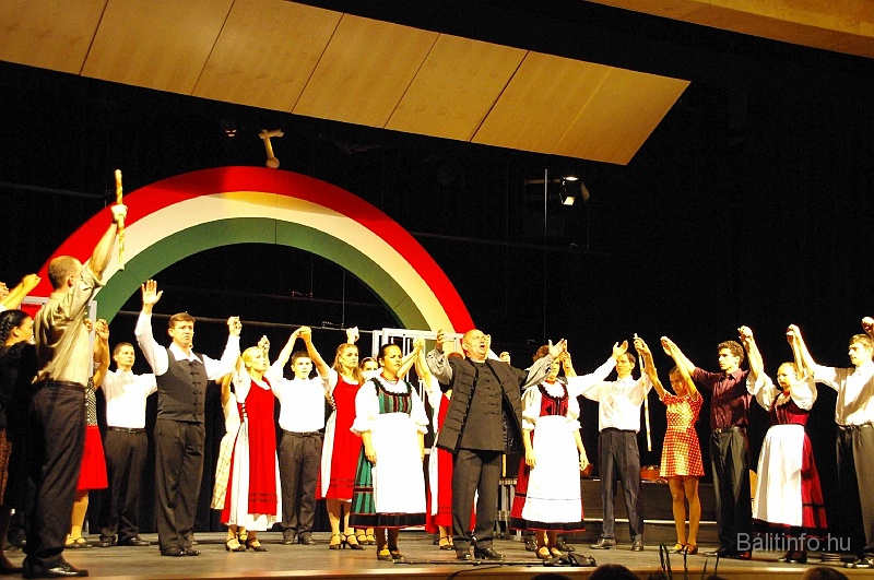 unnepimusor_mmmh_2009_051.jpg