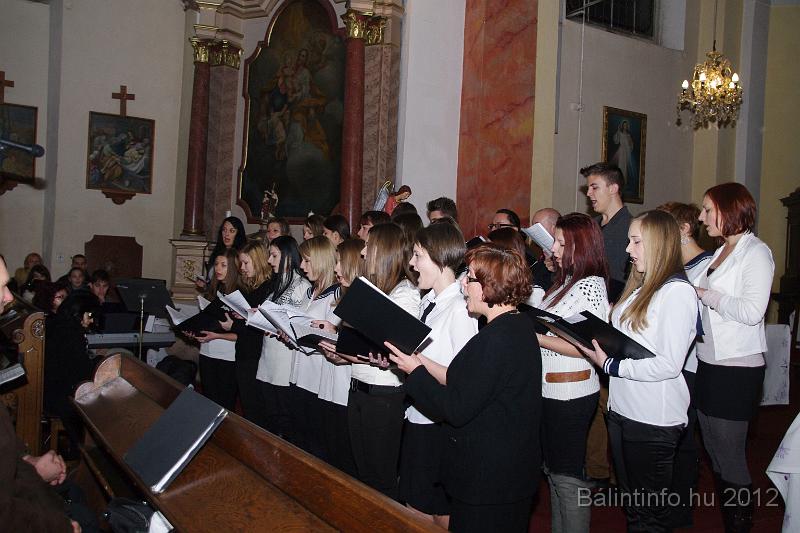torokbalint_cantabile_korus_ipolysagon_2012_011.jpg