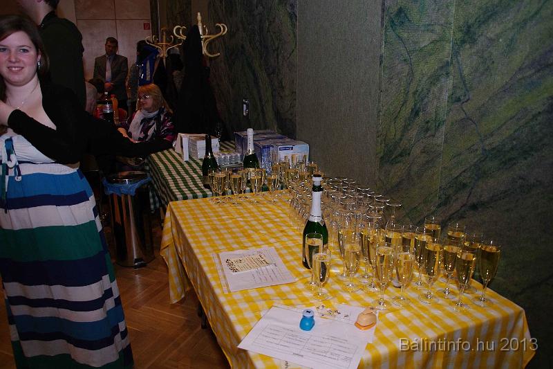 hagyomanyorzo_bal_2013_008.jpg
