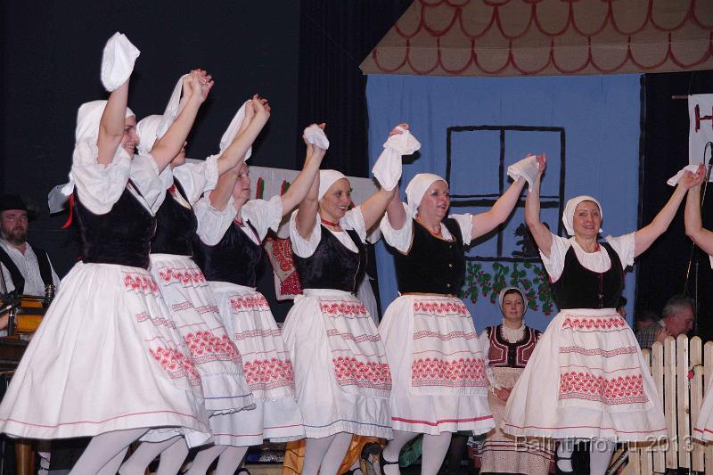 hagyomanyorzo_bal_2013_080.jpg