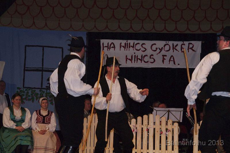 hagyomanyorzo_bal_2013_102.jpg
