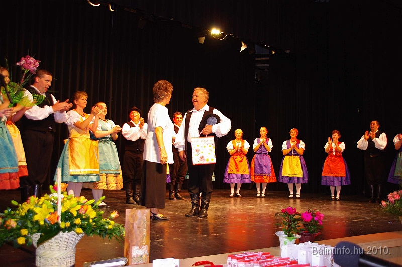 nyugdijas_klub_evfordulo_2010_006.jpg