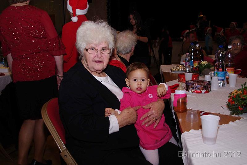 torokbalint_nyugdijasklub_mikulas_2012_005.jpg