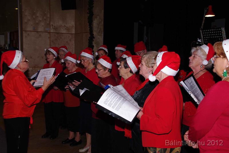 torokbalint_nyugdijasklub_mikulas_2012_017.jpg