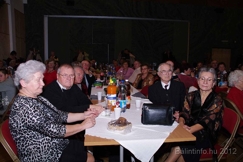 torokbalint_nyugdijasklub_mikulas_2012_020.jpg