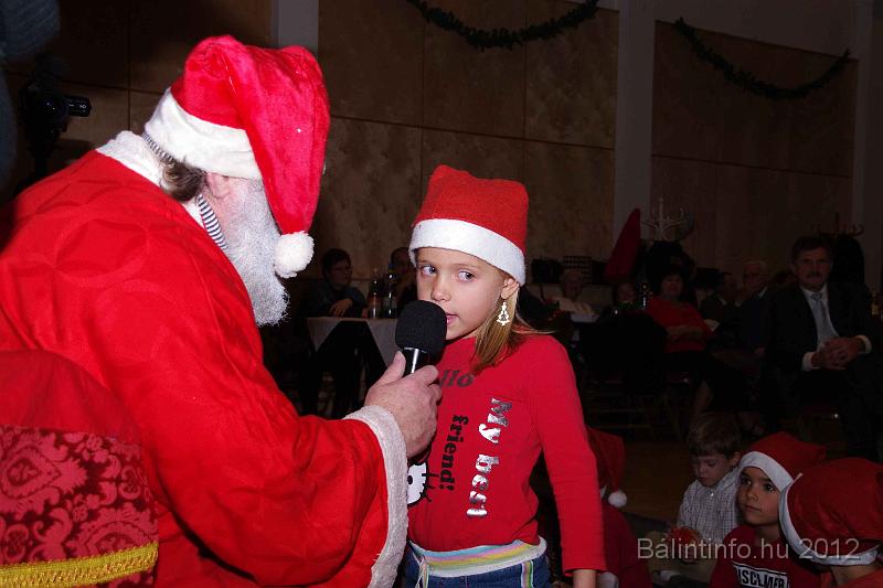 torokbalint_nyugdijasklub_mikulas_2012_040.jpg