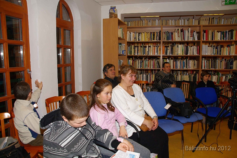 olvasas_napja_torokbalint_2012_019.jpg