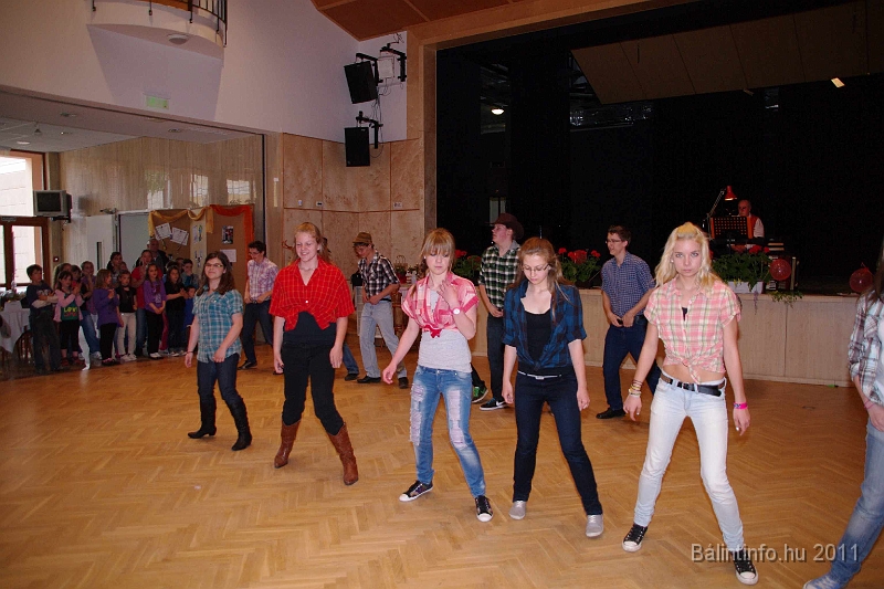 torokbalint_nyugdijasklub_anyaknapja_2011_039.jpg