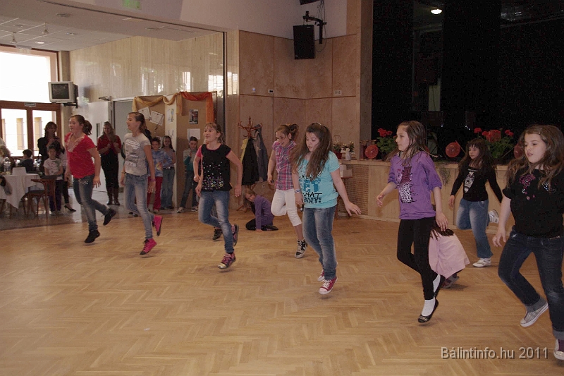torokbalint_nyugdijasklub_anyaknapja_2011_043.jpg