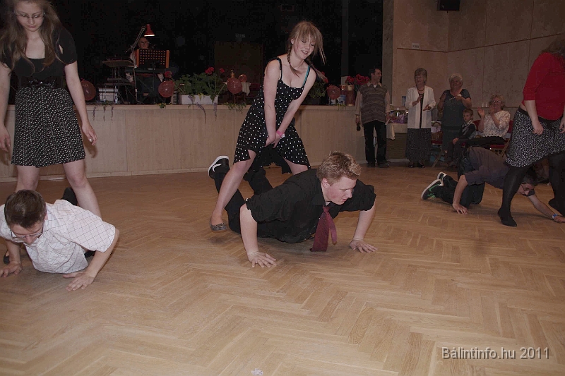 torokbalint_nyugdijasklub_anyaknapja_2011_055.jpg