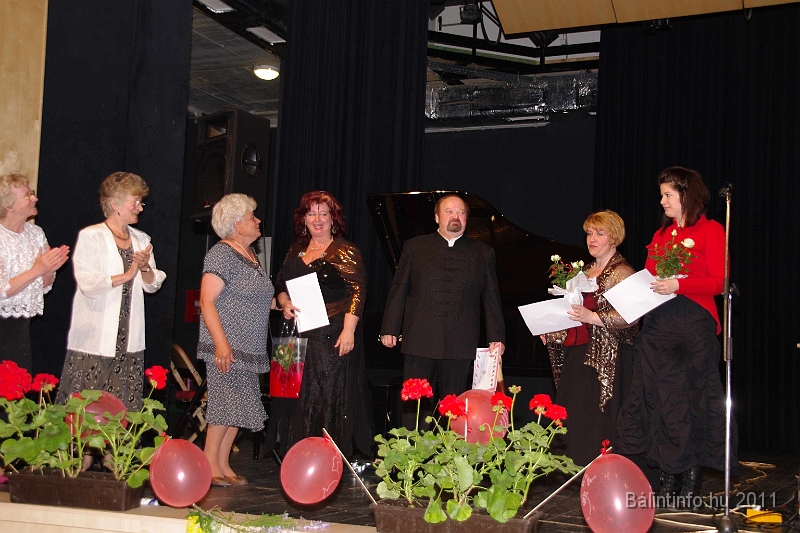 torokbalint_nyugdijasklub_anyaknapja_2011_072.jpg