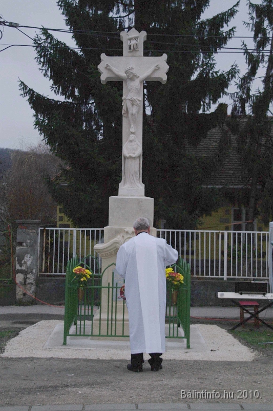 Kereszt_ujraszentelese_munkacsy_mihaly_u_2010_021.jpg