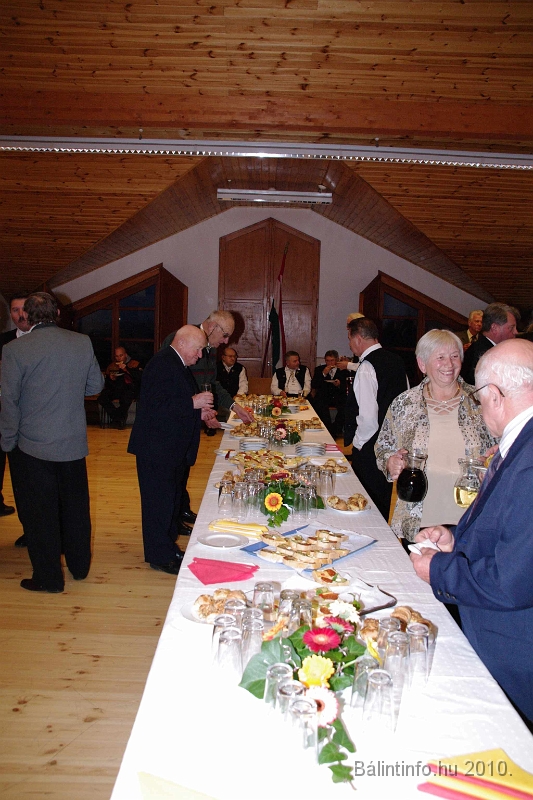 Kereszt_ujraszentelese_munkacsy_mihaly_u_2010_034.jpg