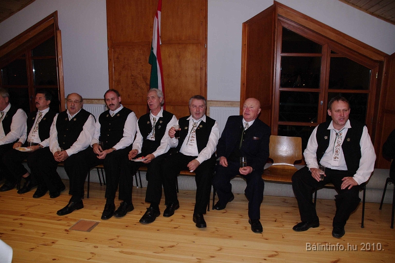 Kereszt_ujraszentelese_munkacsy_mihaly_u_2010_043.jpg