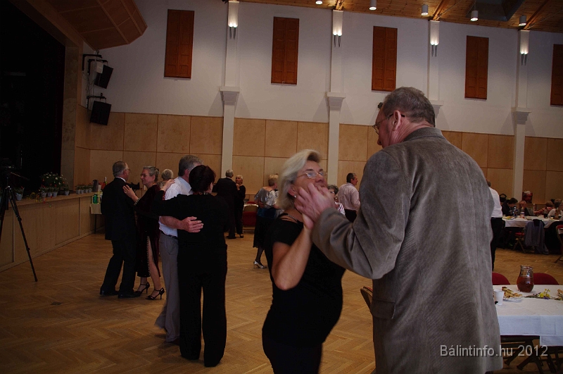 locsolobal_torokbalint_2012_002.jpg