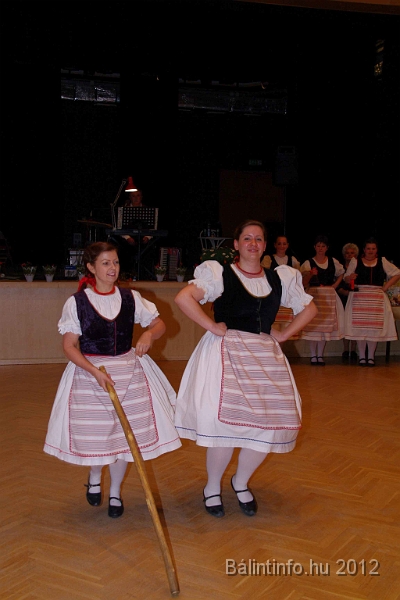 locsolobal_torokbalint_2012_029.jpg