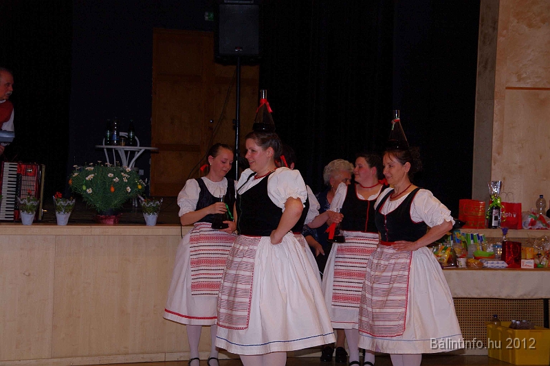 locsolobal_torokbalint_2012_031.jpg