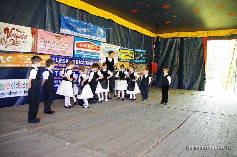 varosi_majalis_fellepok_2010_008.jpg