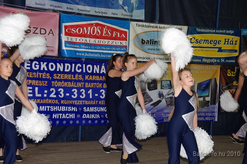 varosi_majalis_fellepok_2010_044.jpg