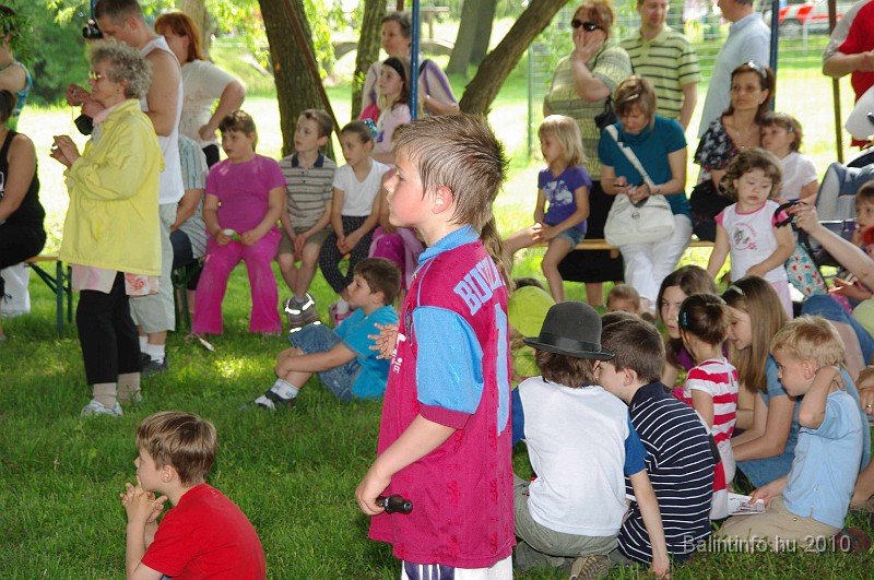 varosi_majalis_fellepok_2010_061.jpg