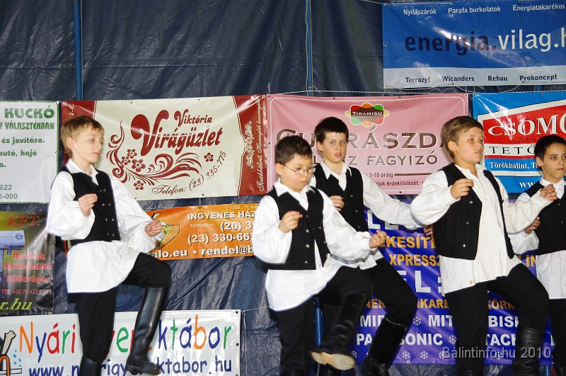 varosi_majalis_fellepok_2010_079.jpg