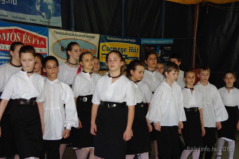 varosi_majalis_fellepok_2010_087.jpg