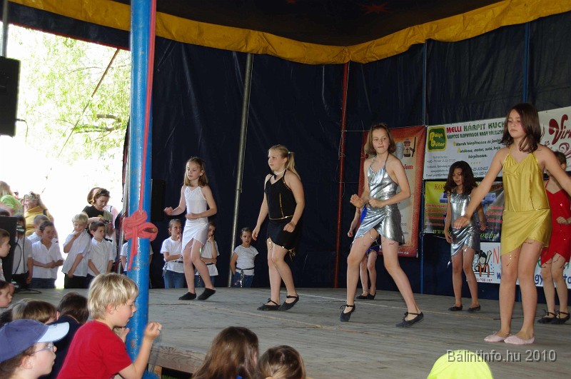 varosi_majalis_fellepok_2010_102.jpg