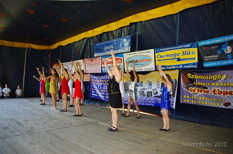 varosi_majalis_fellepok_2010_104.jpg
