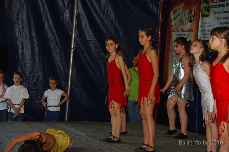varosi_majalis_fellepok_2010_107.jpg