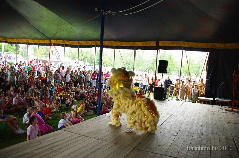 varosi_majalis_fellepok_2010_162.jpg