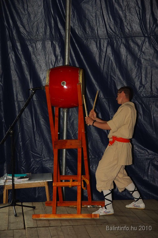 varosi_majalis_fellepok_2010_163.jpg