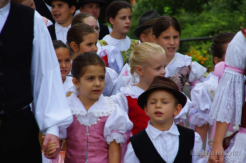 szureti_felvonulas_2010_055.jpg