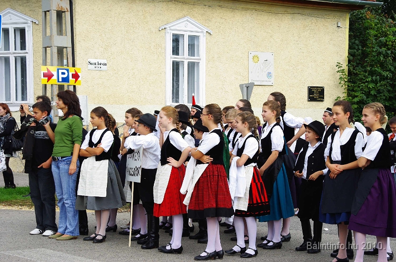 szureti_felvonulas_2010_092.jpg