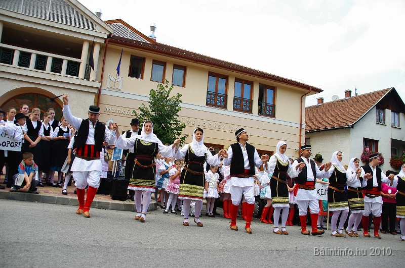 szureti_felvonulas_2010_163.jpg