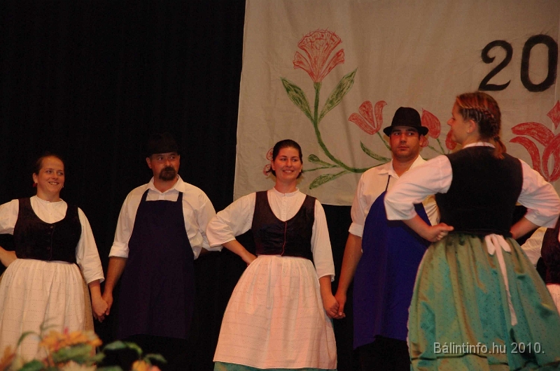 szureti_felvonulas_2010_202.jpg