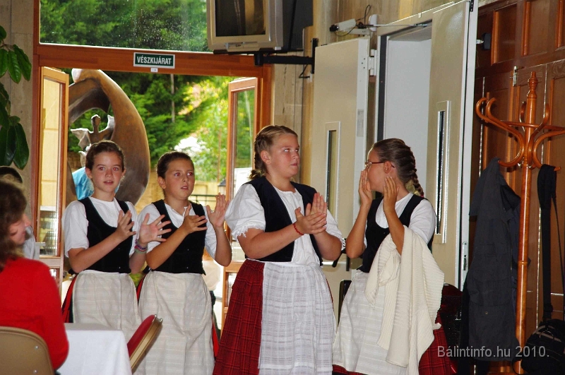 szureti_felvonulas_2010_235.jpg