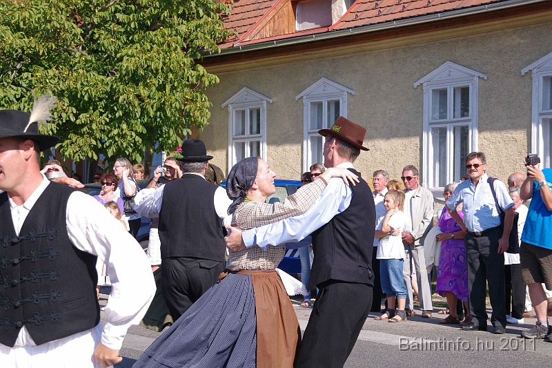 szureti_felvonulas_2011_051.jpg
