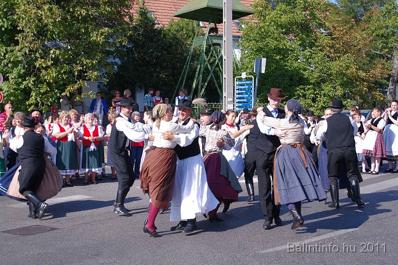 szureti_felvonulas_2011_060.jpg