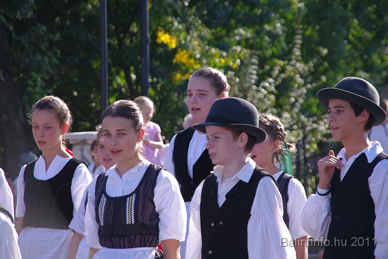 szureti_felvonulas_2011_081.jpg
