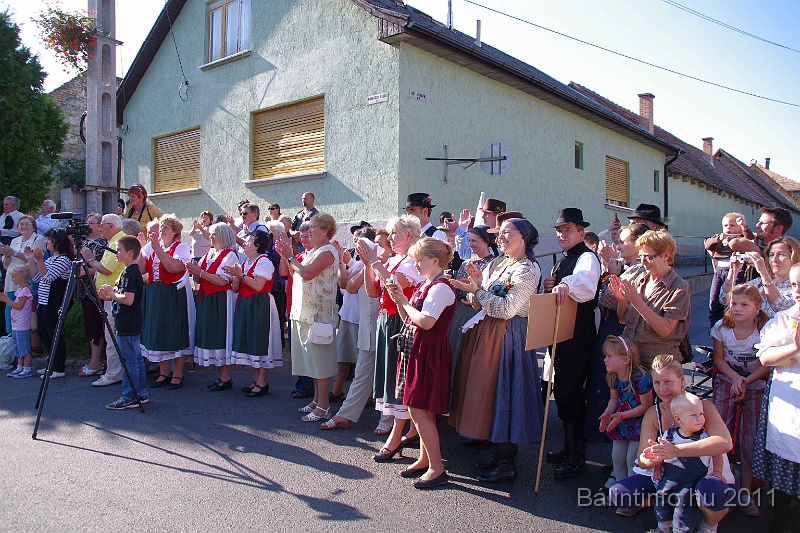 szureti_felvonulas_2011_085.jpg