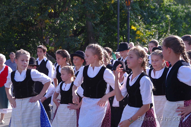 szureti_felvonulas_2011_093.jpg