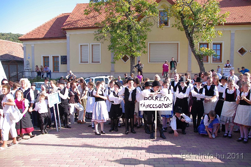 szureti_felvonulas_2011_100.jpg